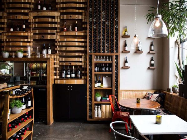 Искусство винного бара: интерьер, который говорит больше, чем слова